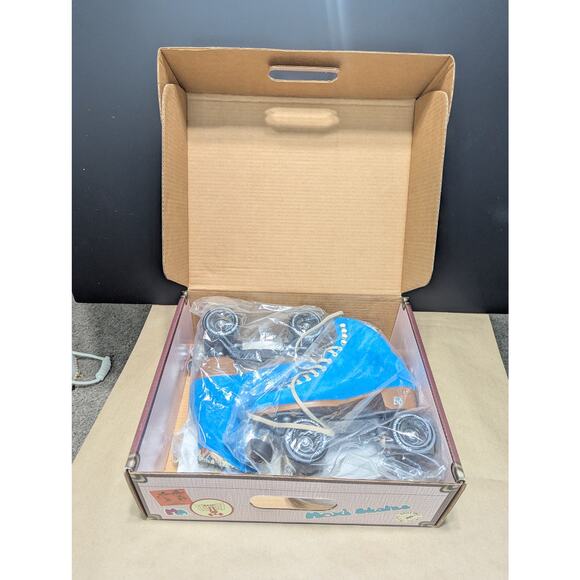 NEW Moxi Lolly Roller Skates Pool Blue Suede Outdoor Skating Womens 7 Retired - Picture 2 of 4